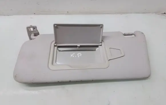Sun visor