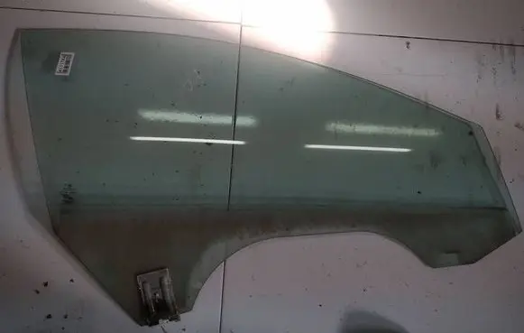 Volkswagen PASSAT CC Front door window glass four-door AS2