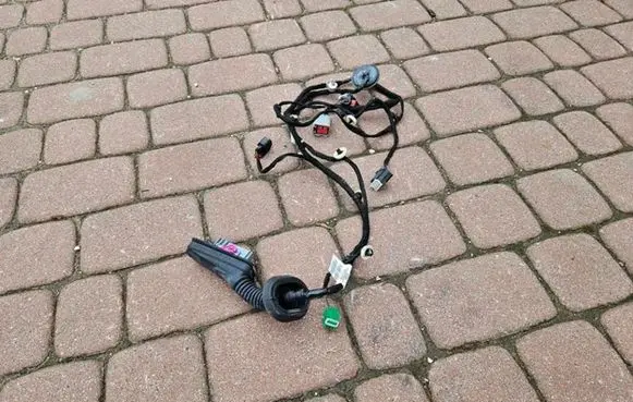 Opel Insignia B EUR ISO radio connector 39205698
