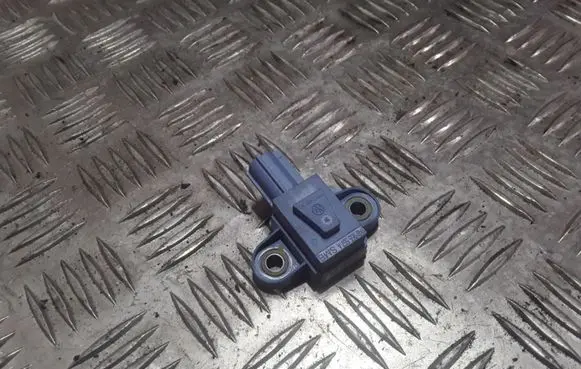 Volkswagen Golf V Airbag deployment crash/impact sensor 1K0955557A