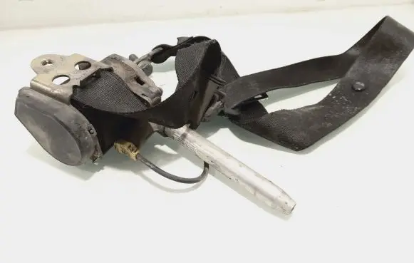 Volkswagen II LT Front seatbelt