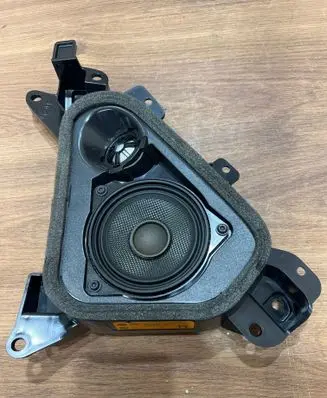 BMW X3 F25 Parcel shelf speaker 9213760 18820010