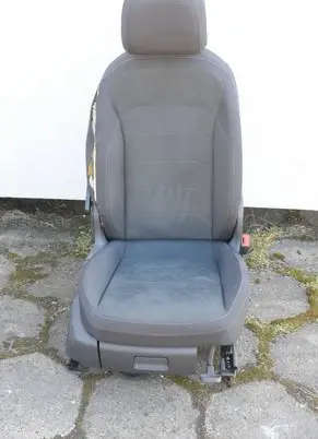 Volkswagen Tiguan Front passenger seat 
