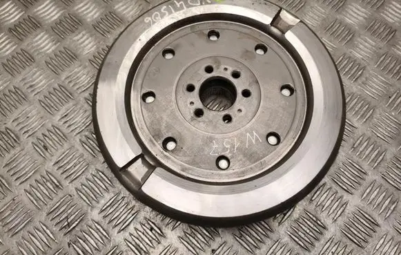 Audi Q3 F3 Flywheel 05E105266AB