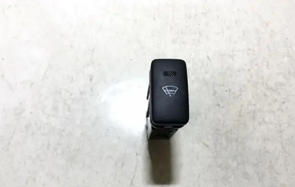 Lexus IS 220D-250-350 Windscreen/window heater switch 15a280