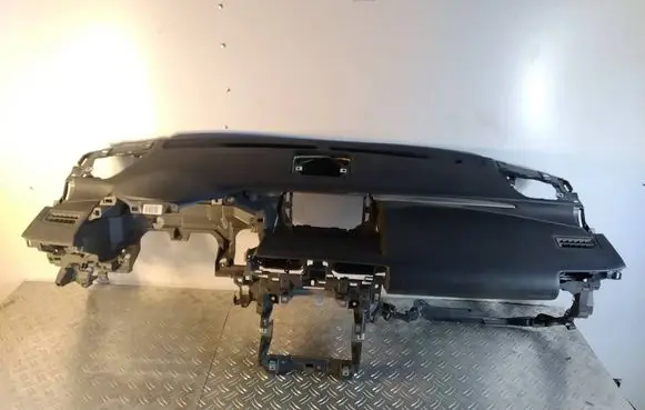 Lexus IS III XE30 Dashboard 