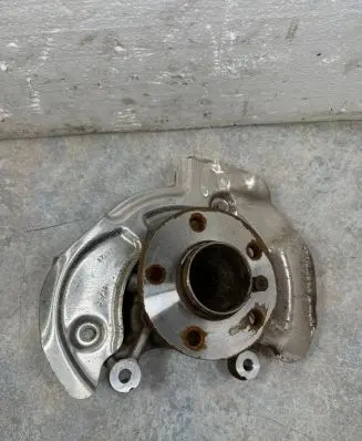 BMW i3 Front wheel hub 6852160 31216852160