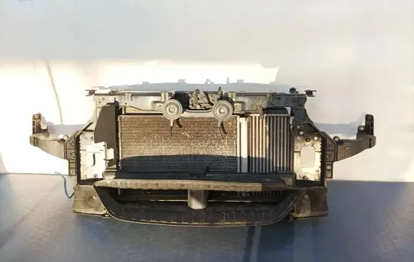 Hyundai i40 Front bodywork piece 