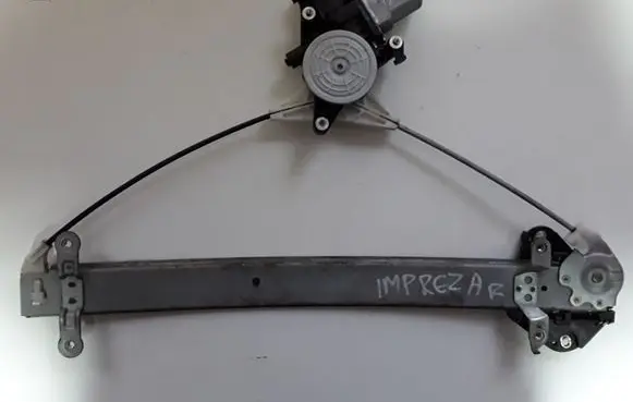 Subaru Impreza III Front door window regulator with motor 806300