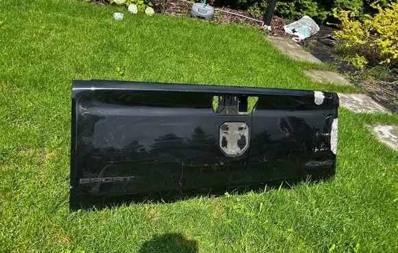 Dodge RAM Truck tailgate 