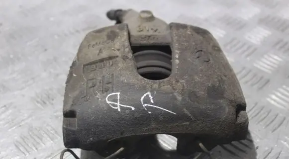 Mazda 3 II Front brake caliper