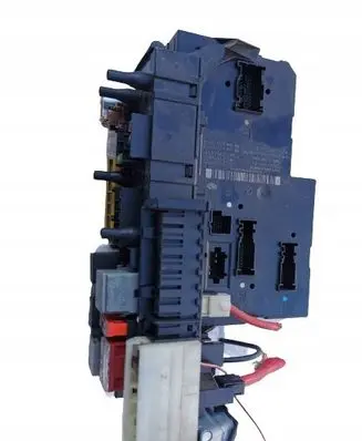Mercedes-Benz E C207 W207 Fuse module A2129060105