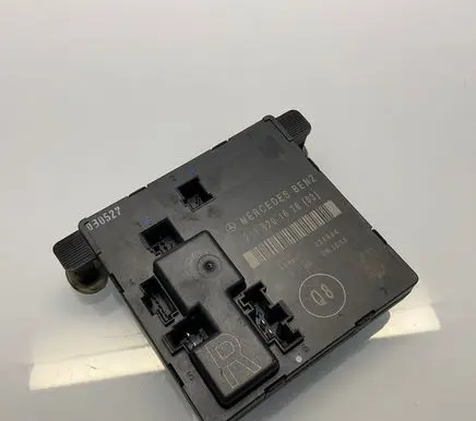 Mercedes-Benz E W211 Door control unit/module 2118201626 356806 HW1510