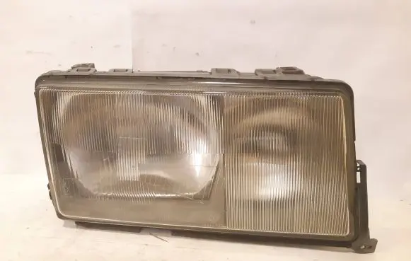 Mercedes-Benz 190 W201 Headlight/headlamp 0301067322 1305544010RE
