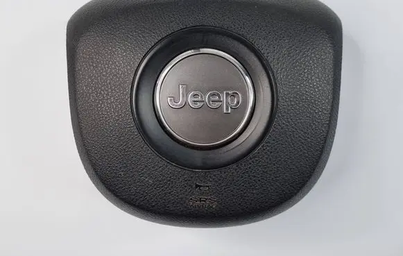 Jeep Grand Cherokee Steering wheel airbag P6BM591X9AC 6BM591X9AC