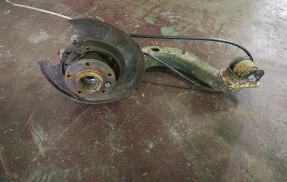 BMW X3 E83 Rear wheel hub