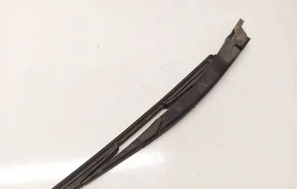 Ford Focus Rear wiper blade arm 