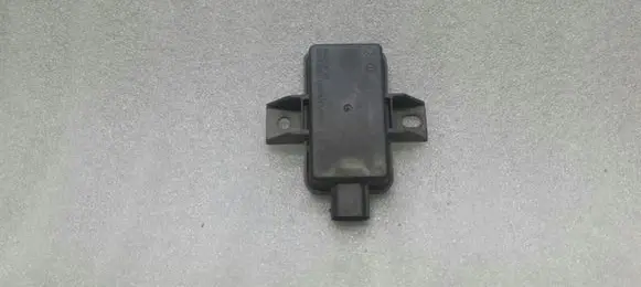 Mercedes-Benz A W176 Tire pressure control unit A0009003704