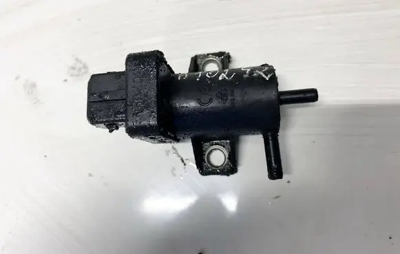 Volvo S40, V40 Turbo solenoid valve 7700113709