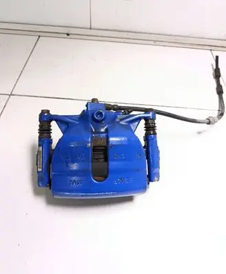 Volkswagen PASSAT B8 Front brake caliper 5714B 6798F