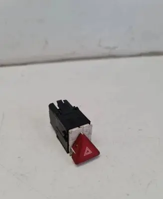 Volkswagen PASSAT B6 Hazard light switch PA6GF30