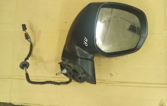 Peugeot 5008 Front door electric wing mirror 96854177XT