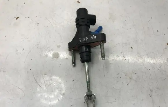 Toyota Avensis T250 Clutch master cylinder 3142005041 3320617
