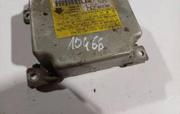 Mitsubishi Galant Airbag control unit/module MR309232