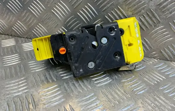 Volvo XC90 Rear door lock 30699756
