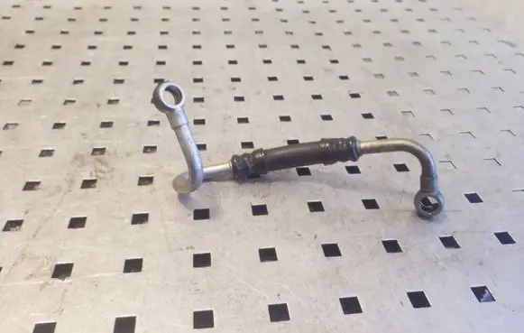 BMW 3 F30 F35 F31 Turbo turbocharger oiling pipe/hose