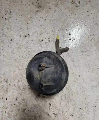 Vacuum air tank