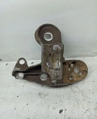 Volkswagen PASSAT B5 Engine mounting bracket