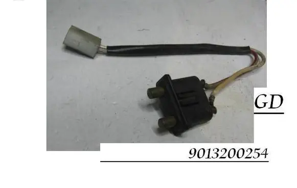Mercedes-Benz Vito Viano W638 Sliding door sensor 9013200254