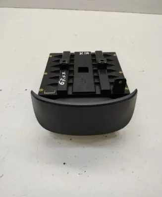 KIA Sportage Cup holder back 