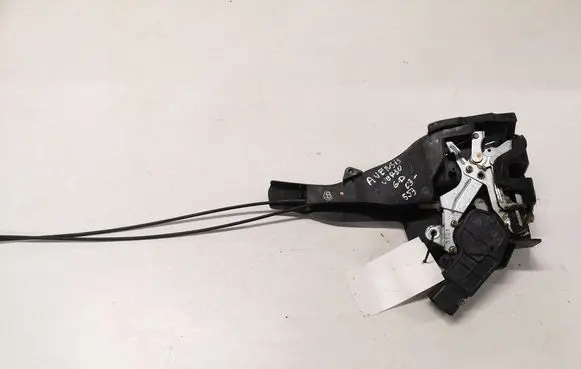 Toyota Avensis Verso Rear door lock RH370R