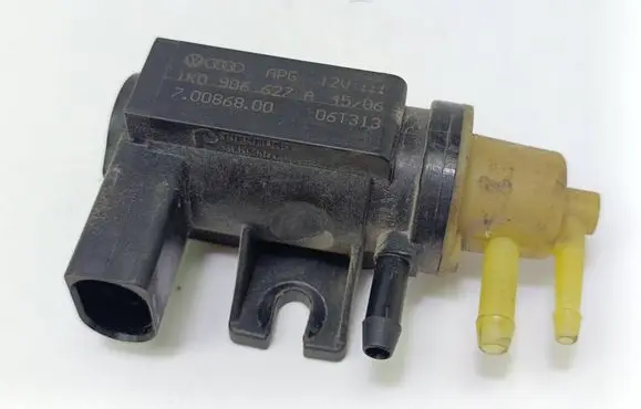 Volkswagen PASSAT B6 Turbo solenoid valve 1K0906627A