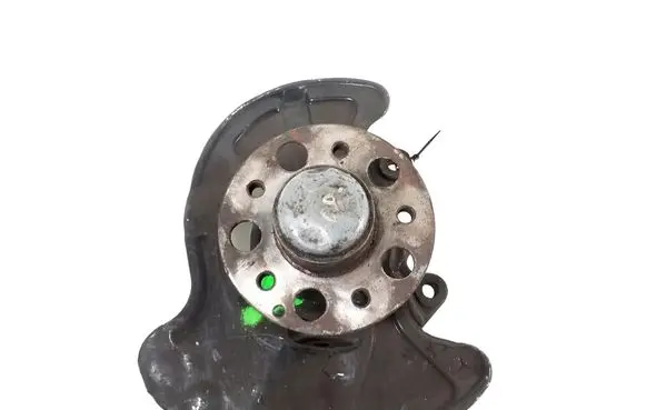 Mercedes-Benz CLC CL203 Front wheel hub