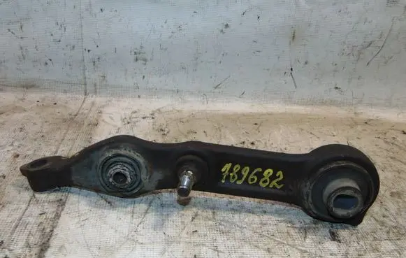 Mercedes-Benz E W211 Front control arm A2113308107