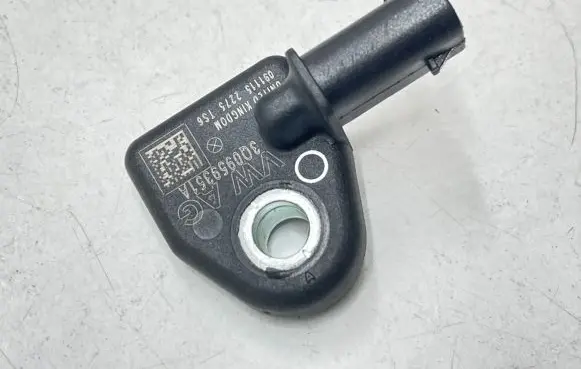 Skoda Octavia Mk3 (5E) Airbag deployment crash/impact sensor 3Q0959351A 991152275