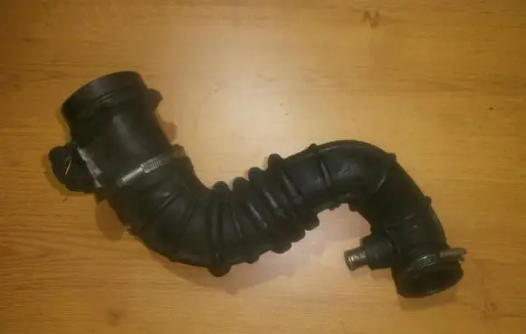 Ford Mondeo MK II Intercooler hose/pipe 97BP12B579AA