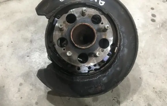 Honda CR-V Rear wheel hub