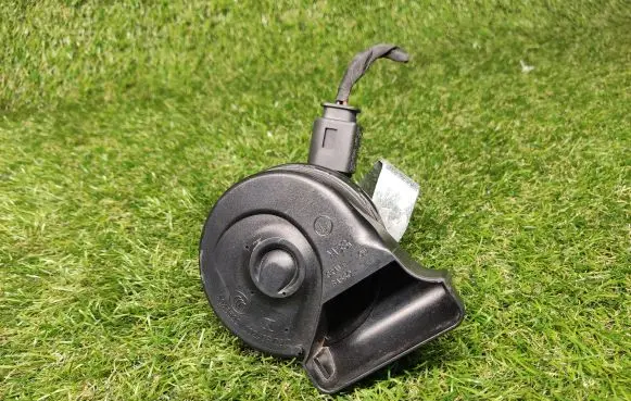 Mercedes-Benz C W204 Horn signal A0065429220