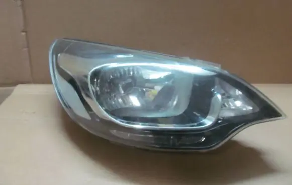 KIA Rio Headlight/headlamp 921021WXXX