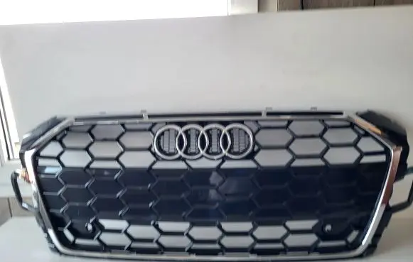Audi A5 Front bumper upper radiator grill 8W6853651BL