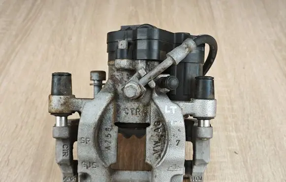 Audi Q3 F3 Rear brake caliper 3Q0615405AA