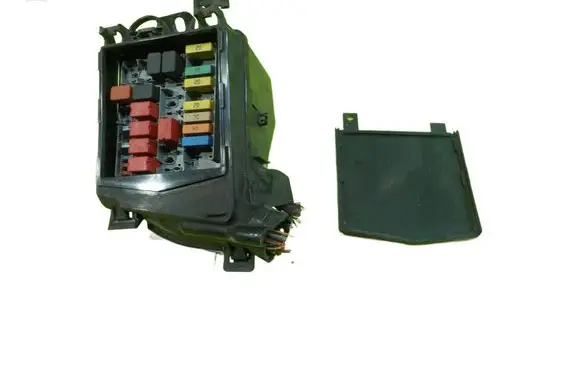 Fiat 500 Fuse box set 51807674 BEZPIECZNIKOW