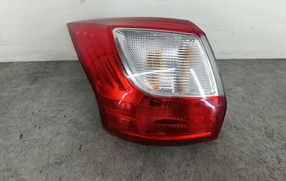 Ford Grand C-MAX Rear/tail lights 