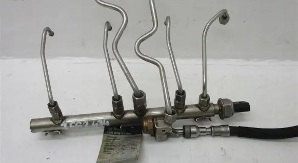 BMW 5 E60 E61 Fuel main line pipe