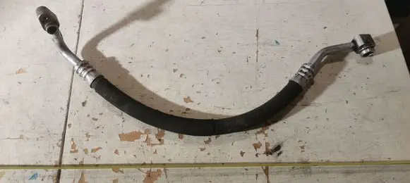 Air conditioning (A/C) pipe/hose