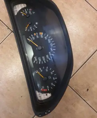 Mercedes-Benz E W210 Speedometer (instrument cluster) 2105404148 110008899008
